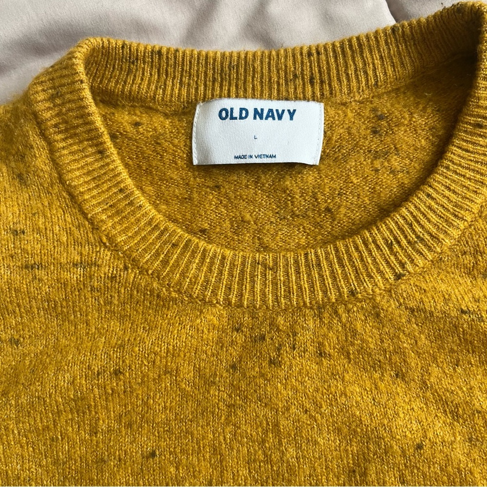 Old Navy Cozy Pullover Sweater Fall 2019 in color Gold sz L